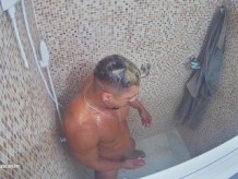 Paja en la ducha